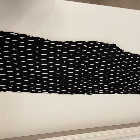 Loose Straight Leg Pants - Picture 3 of 5